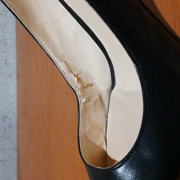 Ivanka Trump Black Peep Toe Heels Womens Size 9M B5 - Picture 8 of 9